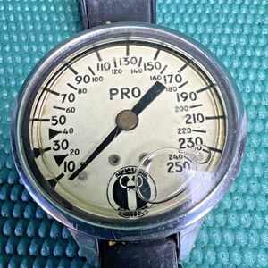 Vtg U.S. Divers Aqua Lung Pro Depth Gauge 250 feet